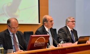 El decano de los notarios de Cataluña, Joan Carles Ollé, remarca que la firma electrónica nunca podrá sustituir la función notarial, el consejo jurídico y la garantía de legalidad que ofrece el notario