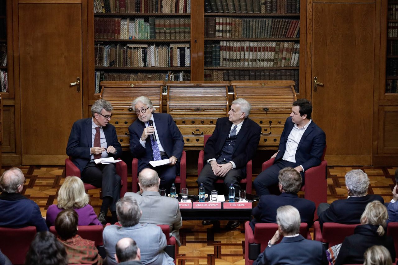 Foment inaugura un nou cicle de diàlegs entre cultura i empresa en el marc de la biblioteca de la seva seu