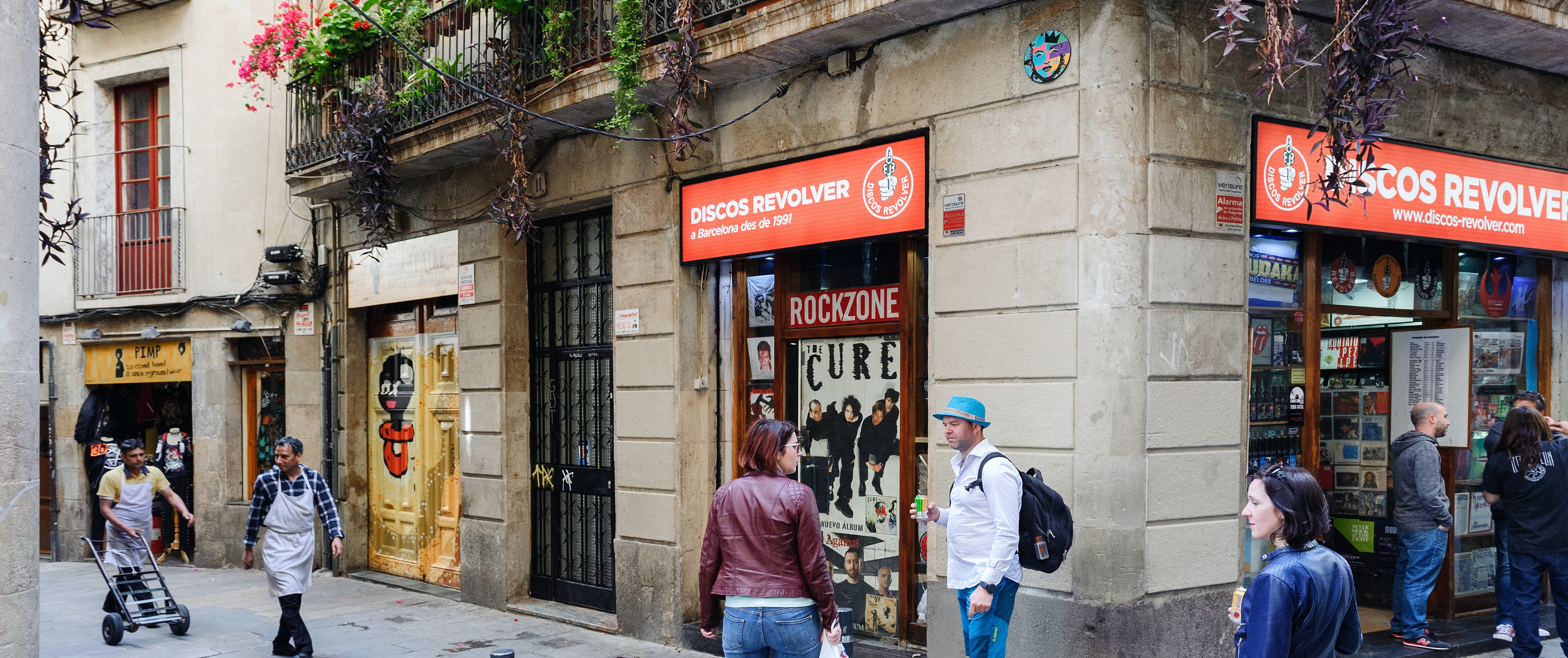 PIMEComerç y Foment Comerç lamentan la retirada de la propuesta de ley de los horarios comerciales