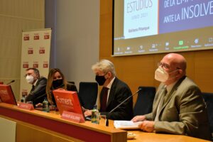 El Col·legi d’Economistes de Catalunya, Foment i Fepime presenten una guia per ajudar les empreses en dificultats a prendre decisions que evitin la seva liquidació