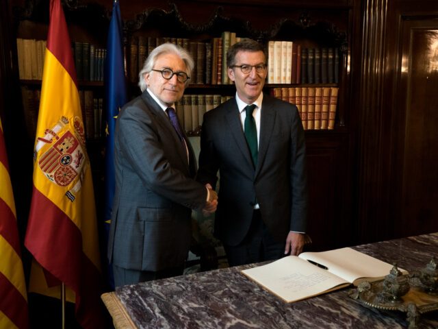 El president de Foment Josep Sánchez Llibre es reuneix amb el president del PP Alberto Núñez Feijóo