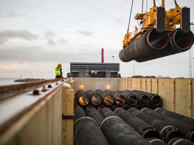 Foment insisteix en la construcció complementària de la interconnexió gasística terrestre del Midcat i de la submarina entre Barcelona i Livorno