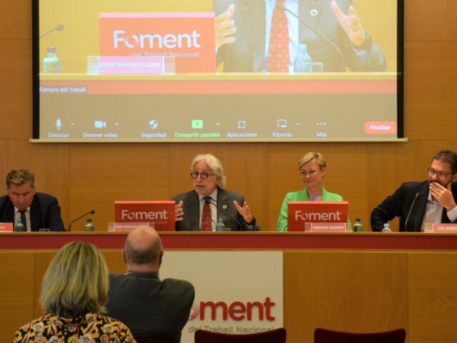 Foment constitueix la Comissió per l’Ampliació de l’Aeroport de Barcelona