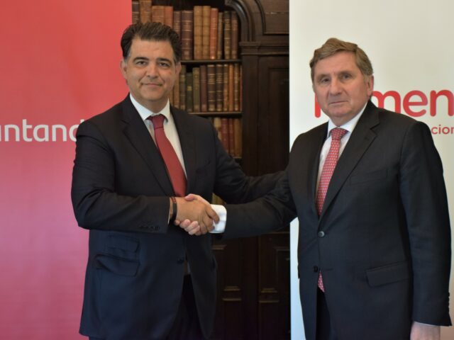 Banc Santander i Foment signen un acord per promoure la internacionalització de les pimes