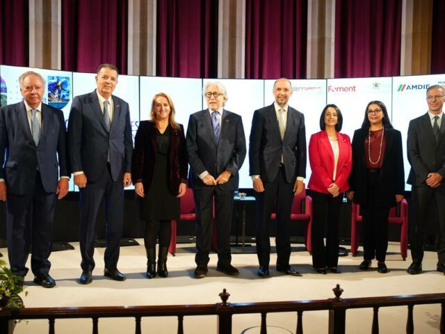 El ministro de Inversión de Marruecos expone las ventajas de apostar por el país ante centenares de empresarios en Foment del Treball