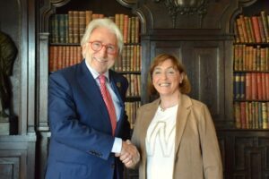 Foment del Treball y el Colegio Oficial de Pedagogía de Cataluña inician una colaboración para promover la formación y el desarrollo profesional