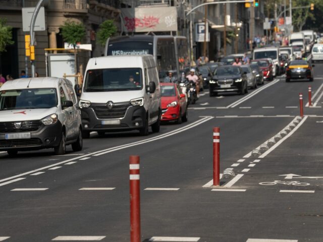 Vecinos y entidades celebran el fin de las obras de Via Laietana pero denuncian la pérdida de funcionalidad vial