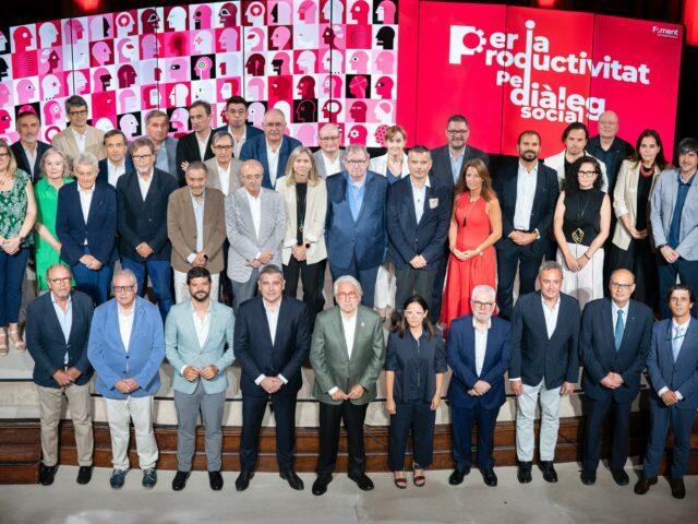 Foment del Treball denuncia que la reducción de la jornada laboral por ley sería uno de los errores económicos más graves en democracia