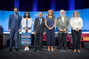 Laia Bonet y Josep Mateu coinciden en que la mejora de la movilidad de Barcelona pasa por mejorar la interconexión metropolitana