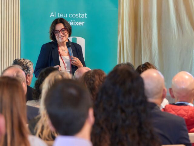 Èxit al 6è Dinar amb Perspectiva de la UEA amb la participació de Judith Viader, CEO de Frit Ravich