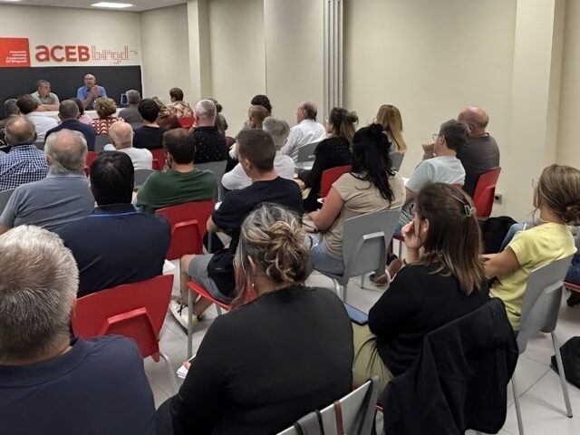 El Consell Comarcal del Berguedà es compromet a estudiar la recollida del residu assimilable a urbà i a assessorar les empreses per optimitzar la gestió dels residus industrials derivats de la producció