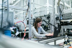 Foment alerta de la desaceleración continuada en la creación de empleo