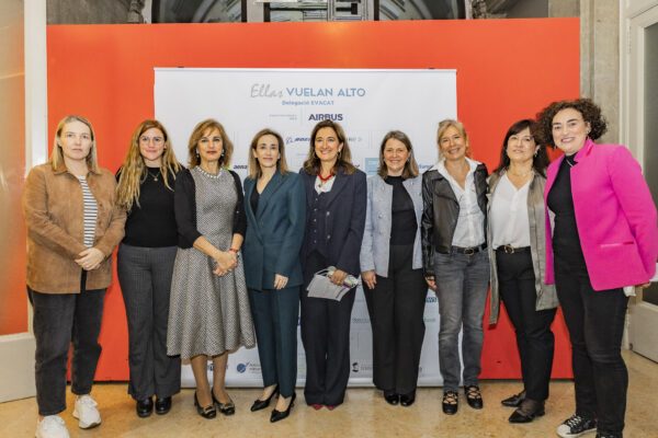 Ellas Vuelan Alto impulsa EVACAT, la seva nova delegació a Catalunya per fomentar el lideratge femení en el sector aeroespacial