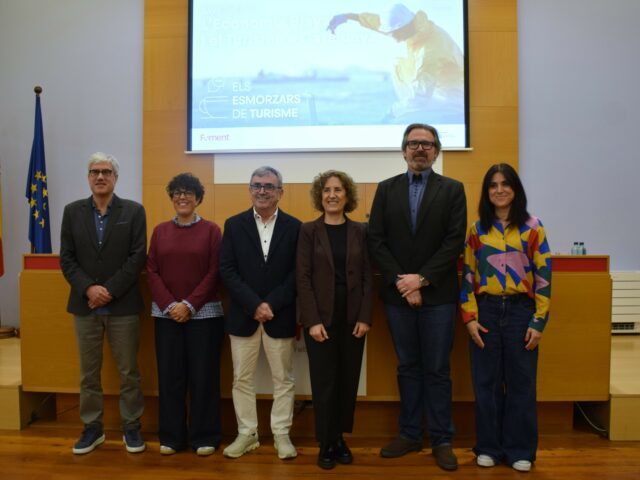 Los Desayunos de Turismo destacan el potencial de la economía azul como motor de un modelo turístico sostenible y competitivo en Cataluña