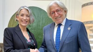 Equinix se incorpora como nuevo socio de Foment del Treball para reforzar el ecosistema digital y de infraestructuras tecnológicas en Cataluña