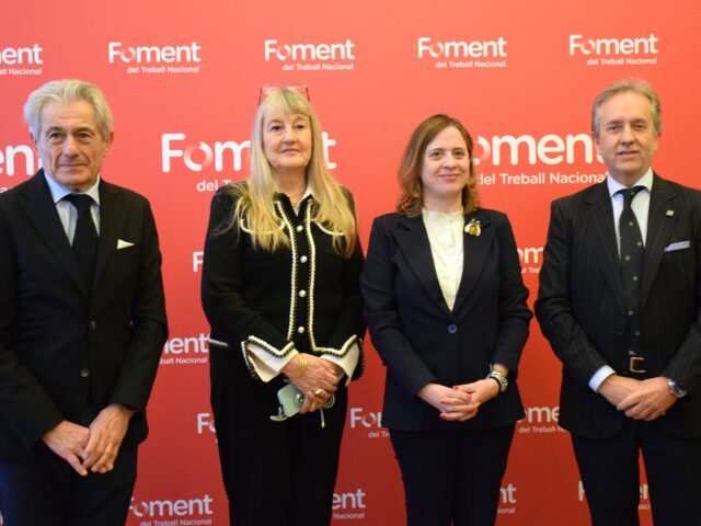 Foment del Treball aborda els reptes actuals del comerç internacional en una jornada amb la secretària d’Estat de Comerç