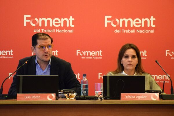 Foment reivindica el diàleg social com a palanca d’estabilitat i alerta que el mercat laboral català perd força i empitjora en atur i afiliació