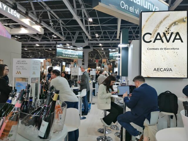 El cava debuta amb força a Wine Paris sota el paraigua d’AECAVA