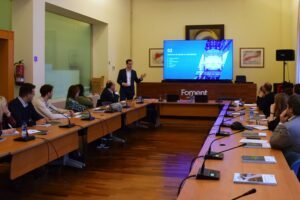 Foment del Treball aborda els principals reptes regulatoris en sostenibilitat i canvi climàtic en una nova sessió de ‘Cafeïna sostenible’