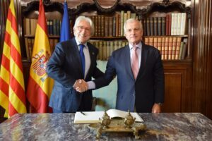 Foment posa en valor amb Ercros el paper de la química per a una indústria forta i una economía més productiva
