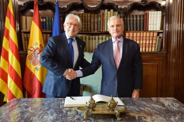 Foment posa en valor amb Ercros el paper de la química per a una indústria forta i una economía més productiva